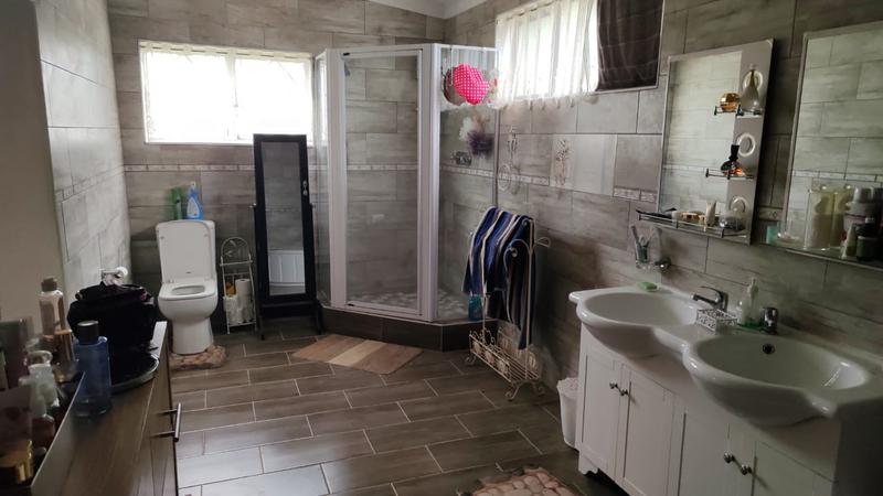 3 Bedroom Property for Sale in Uitenhage Rural Eastern Cape